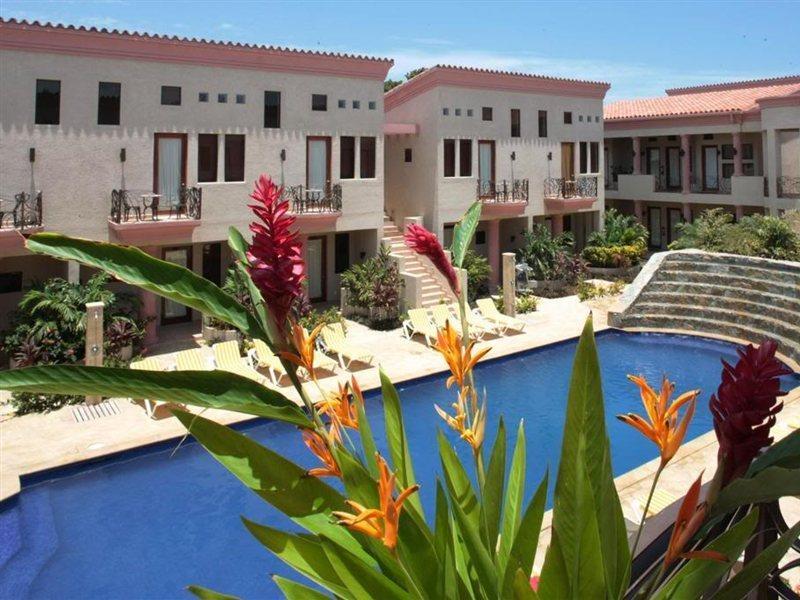 Las Sirenas Hotel And Condos เวสต์ เบย์ ภายนอก รูปภาพ